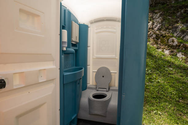 Portable Toilet Options We Offer in Hawthorne, NY